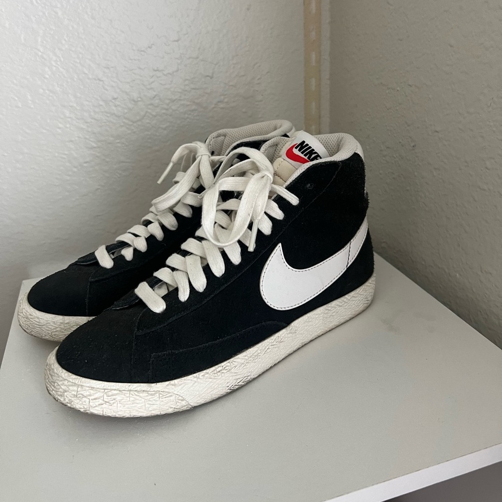 Black Nike blazers